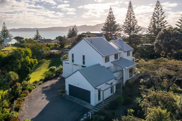 Photo of property in 5 Wharemauku Road, Raumati Beach, Paraparaumu, 5032