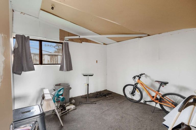 Photo of property in 32 Bermuda Drive, Hornby, Christchurch, 8042