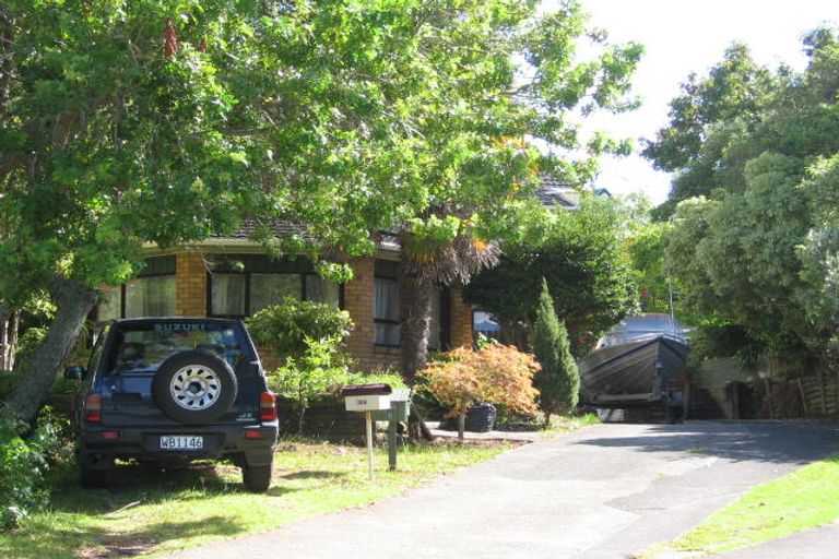 Photo of property in 2/30 Palliser Lane, Browns Bay, Auckland, 0630