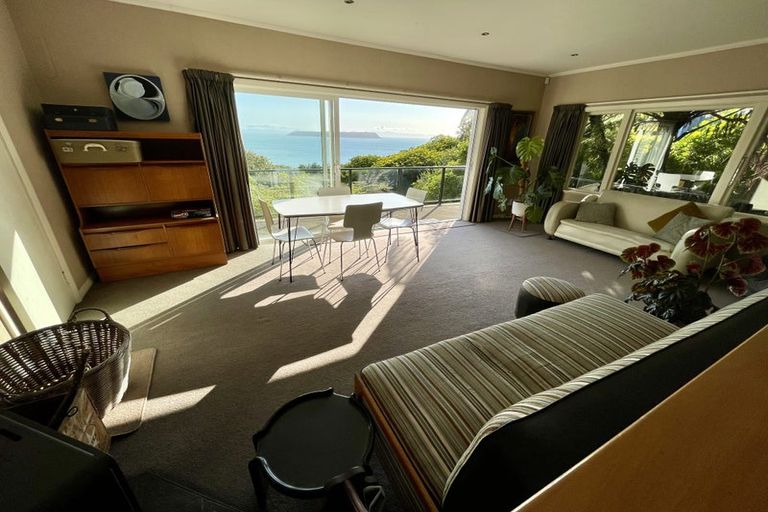 Photo of property in 114 Motuhara Road, Plimmerton, Porirua, 5026