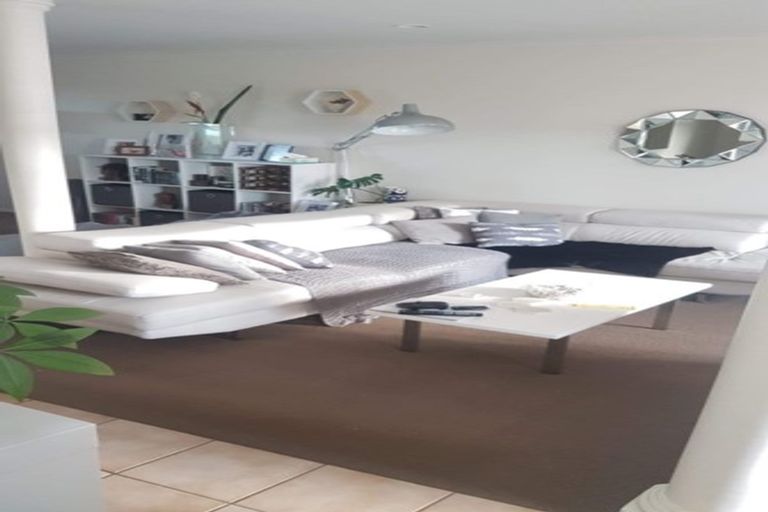 Photo of property in Tuscany Towers, 20/1 Ambrico Place, New Lynn, Auckland, 0600