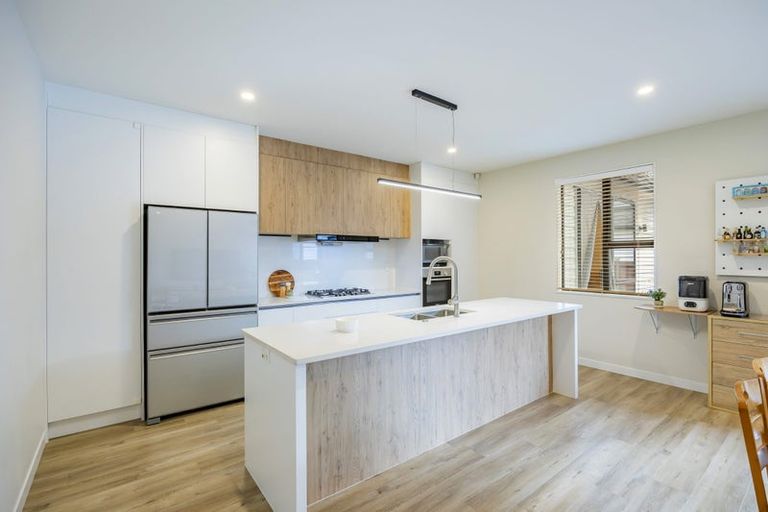 Photo of property in 83 Nobilo Road, Kumeu, 0810