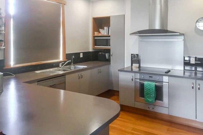 Photo of property in 98 Edinburgh Street, Spreydon, Christchurch, 8024