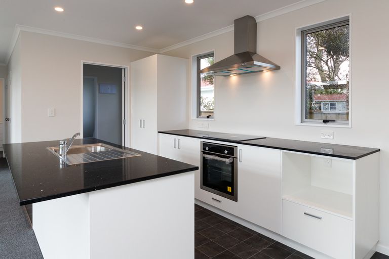 Photo of property in 2 Flint Street, Milson, Palmerston North, 4414