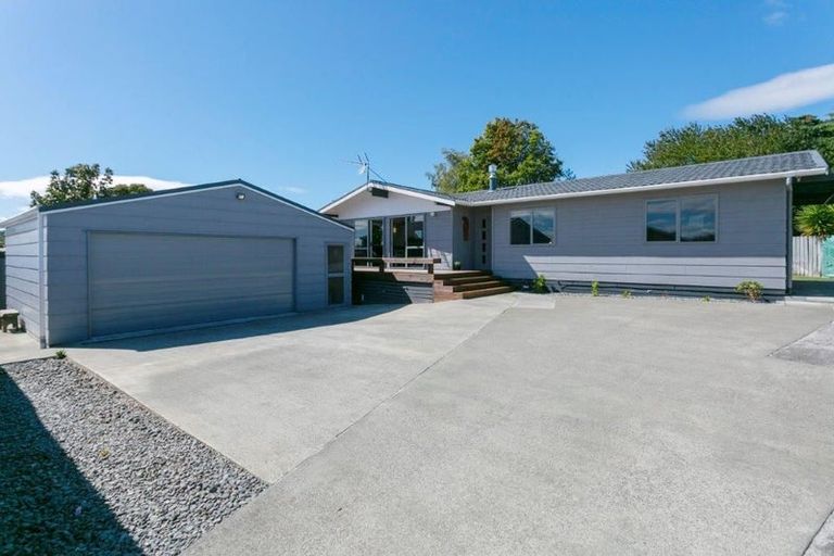 Photo of property in 76 Richmond Avenue, Richmond Heights, Taupo, 3330