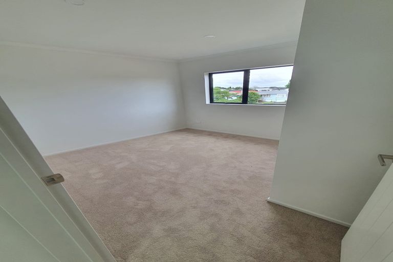 Photo of property in 3b Dreadon Road, Manurewa, Auckland, 2102