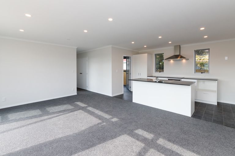 Photo of property in 2 Flint Street, Milson, Palmerston North, 4414