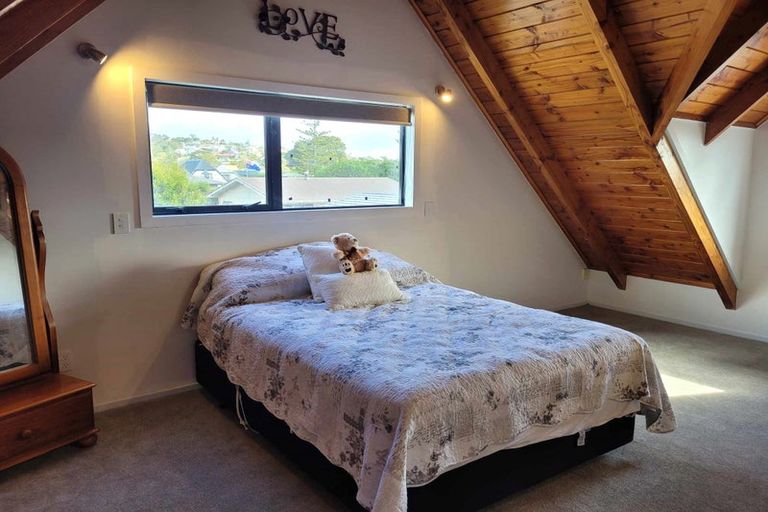Photo of property in 38 Holiday Road, Stanmore Bay, Whangaparaoa, 0932