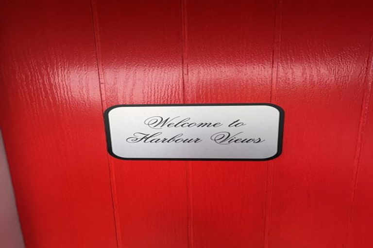 Photo of property in 5a Bruce Street, Northcote Point, Auckland, 0627