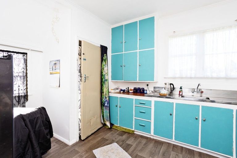 Photo of property in 443 Tay Street, Turnbull Thomson Park, Invercargill, 9810