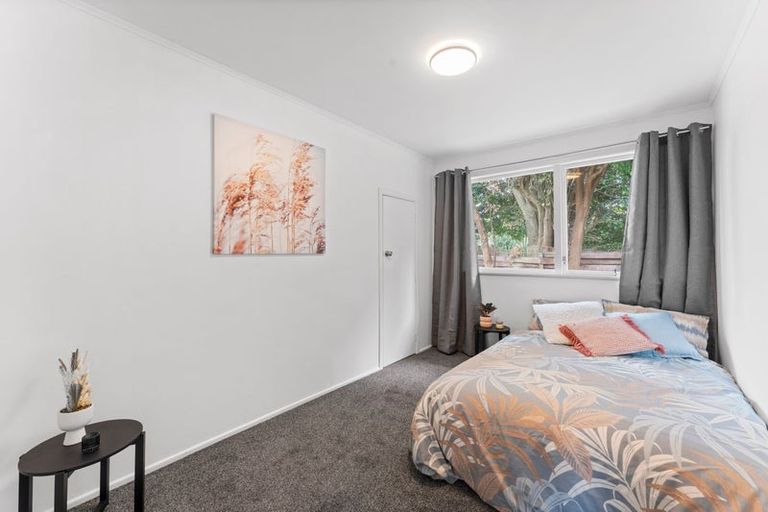 Photo of property in 21 Mcquarrie Avenue, Wattle Downs, Auckland, 2103