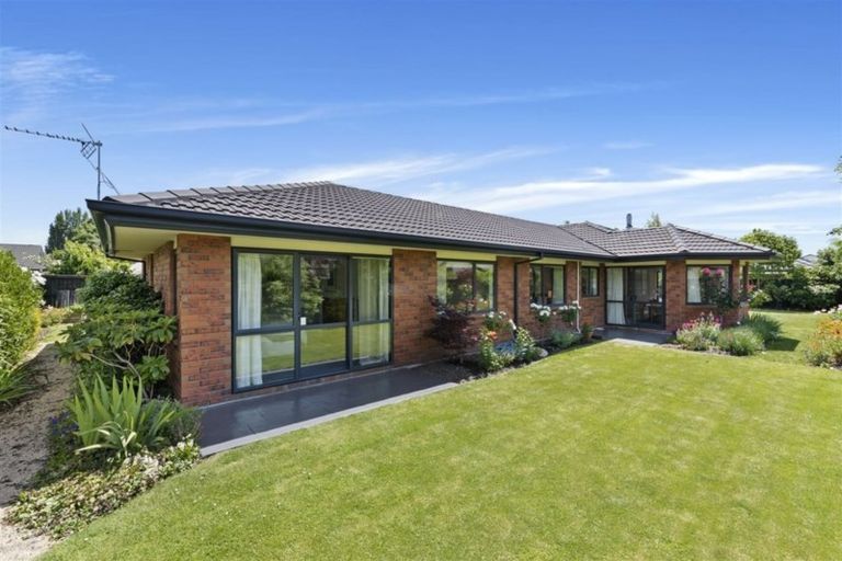 Photo of property in 77 O'neill Avenue, Northwood, Christchurch, 8051