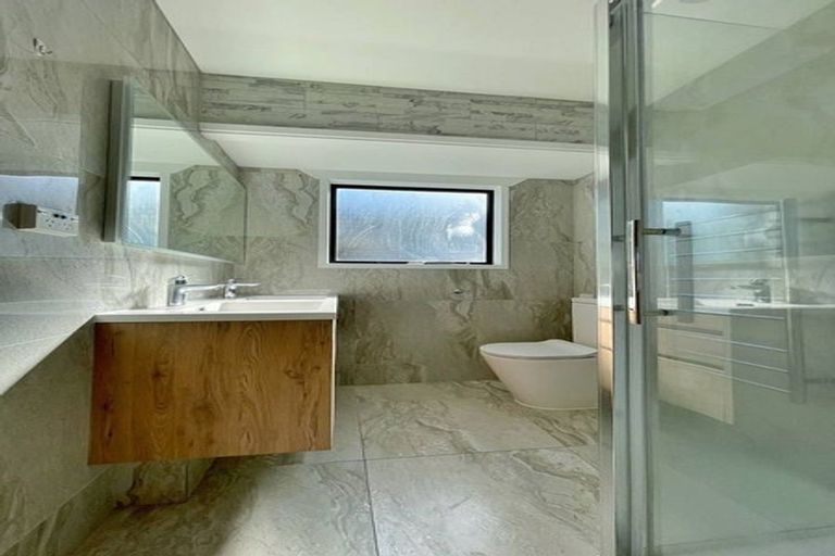 Photo of property in 7 Coubray Place, Botany Downs, Auckland, 2010