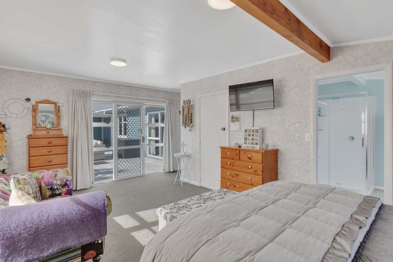 Photo of property in 62a Tutanekai Street, Paraparaumu, 5032