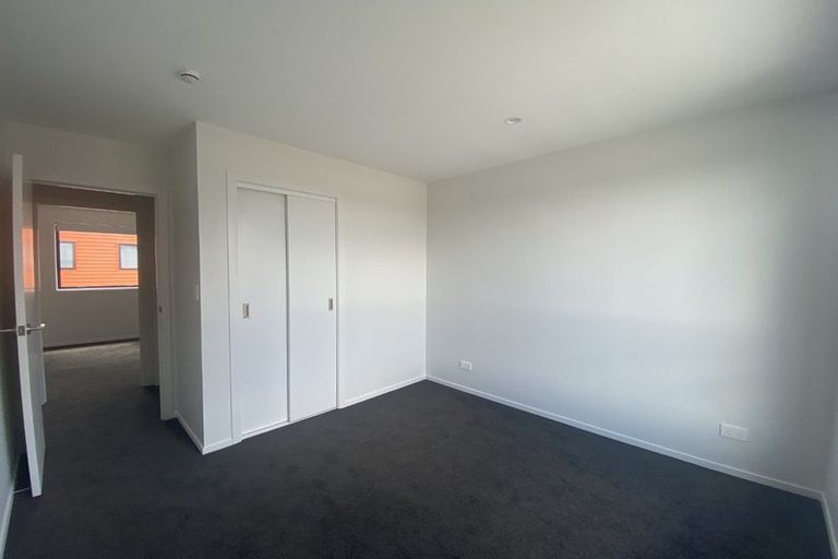 Photo of property in 8/3234 Great North Road, New Lynn, Auckland, 0600