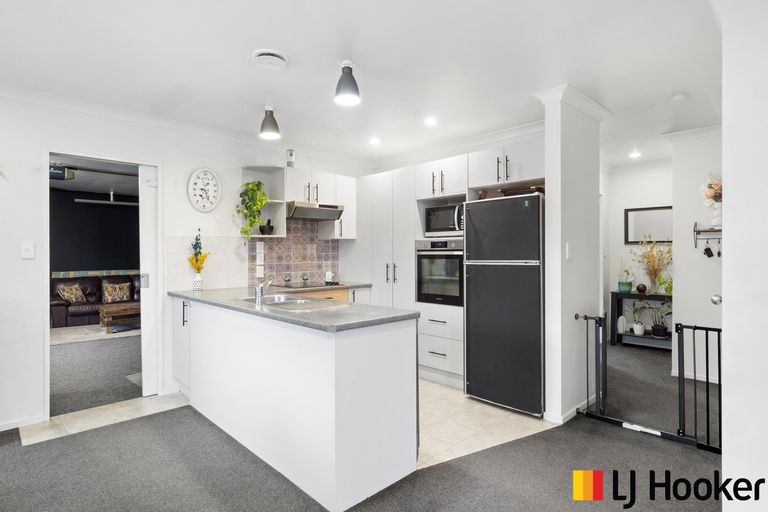 Photo of property in 61a Kayes Road, Pukekohe, 2120