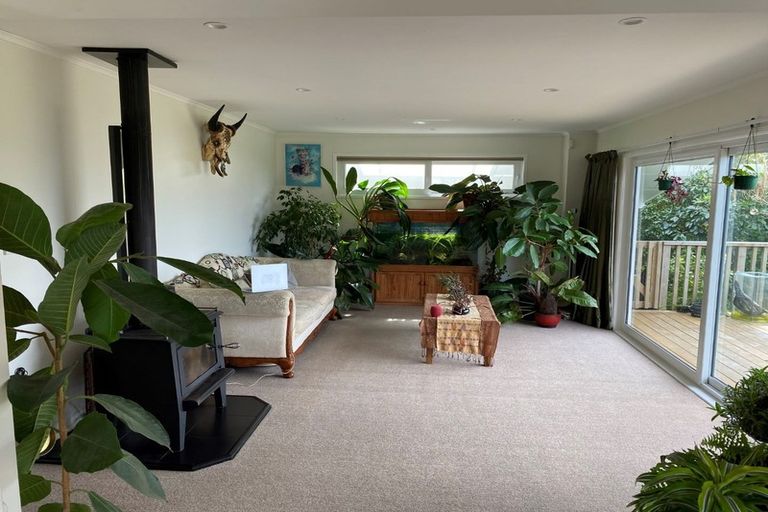 Photo of property in 16 Downing Street, Crofton Downs, Wellington, 6035