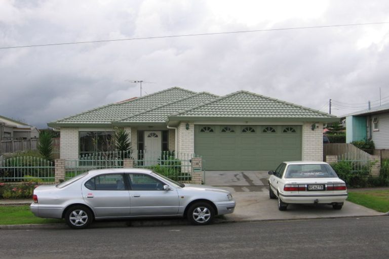 Photo of property in 16 Atkinson Avenue, Papatoetoe, Auckland, 2025