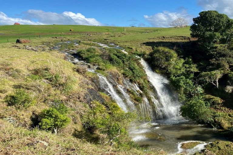 Photo of property in 4 Waterfall Lane, Kerikeri, 0230