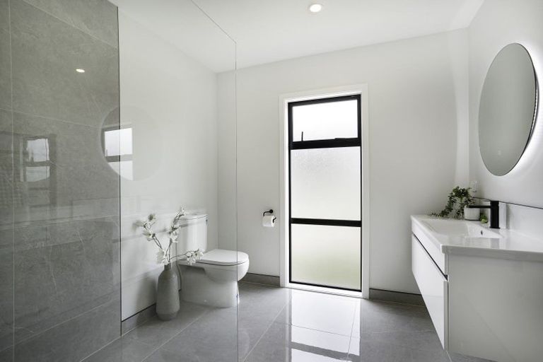 Photo of property in 8 Miles Lane, Carterton, 5713