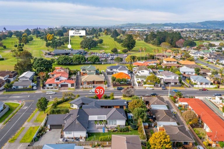 Photo of property in 39 Golf Road, Mount Maunganui, 3116