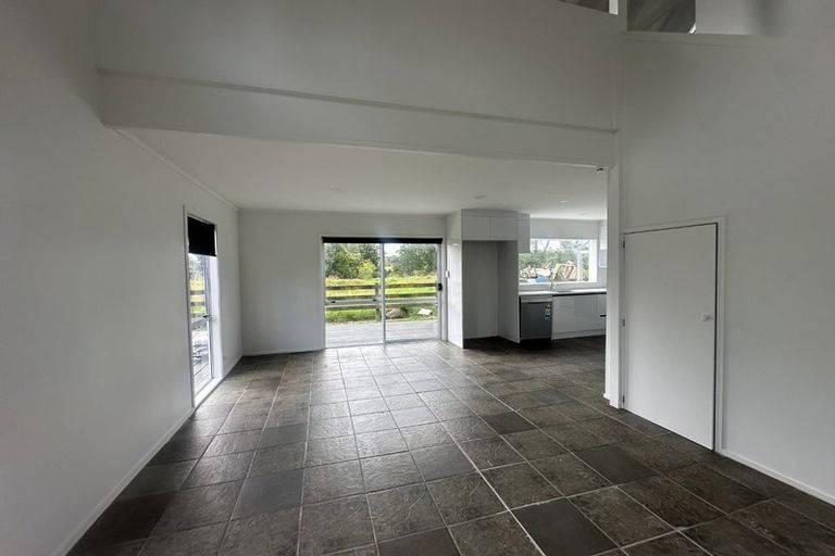 Photo of property in 853 Glenbrook Road, Kingseat, Pukekohe, 2679