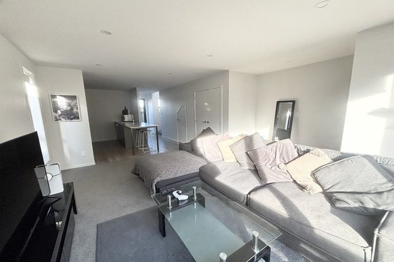 Photo of property in 9/7 Johnston Grove, Taita, Lower Hutt, 5011