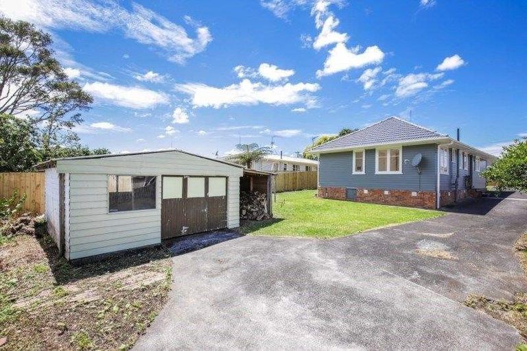 Photo of property in 81 Smythe Road, Henderson, Auckland, 0612