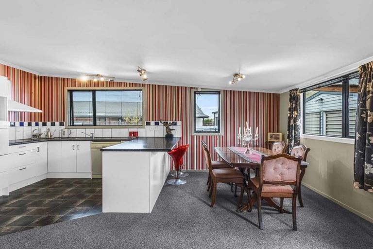 Photo of property in 6 Porritt Place, Waipukurau, 4200