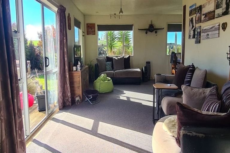 Photo of property in 153 Romahapa Road, Romahapa, Balclutha, 9271