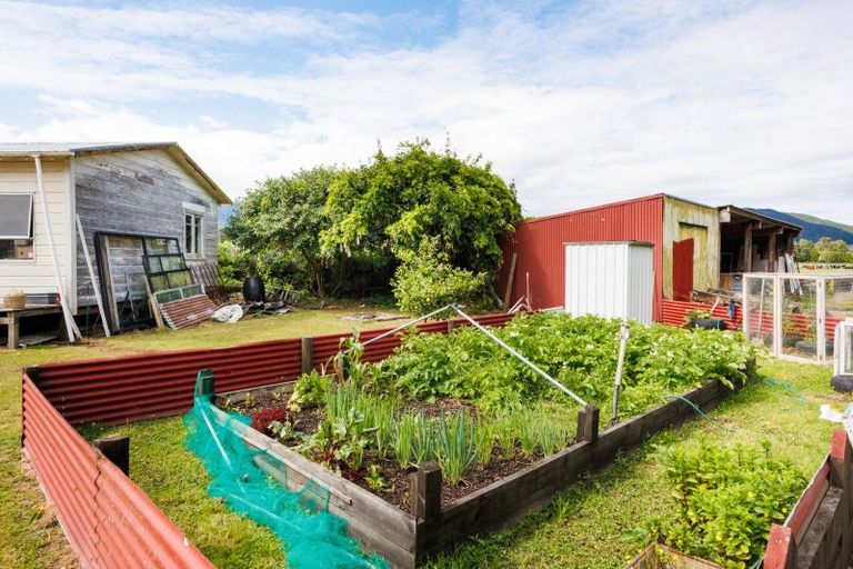 Photo of property in 71 Engles Road, Shannon, 4821