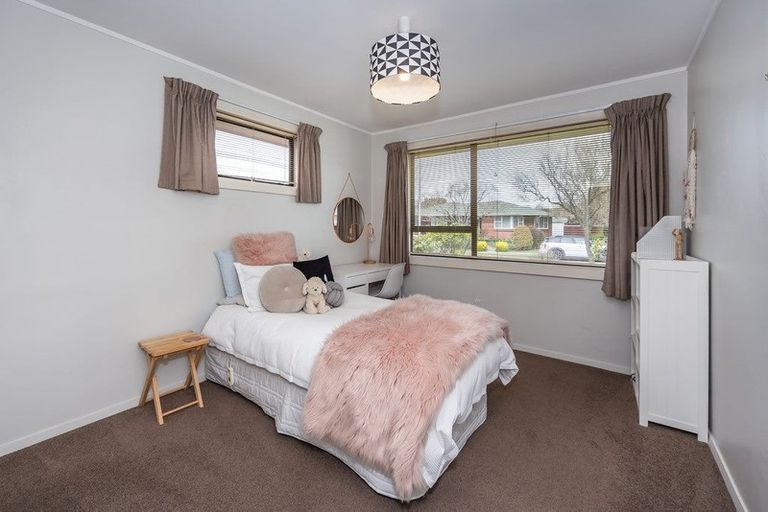 Photo of property in 25 Toorak Avenue, Avonhead, Christchurch, 8042