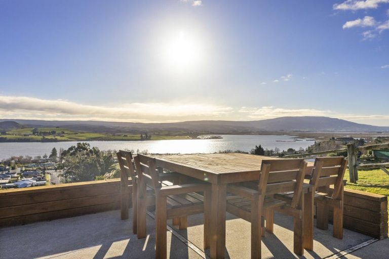 Photo of property in 14 Kingsgate Lane, Waihola, Milton, 9073