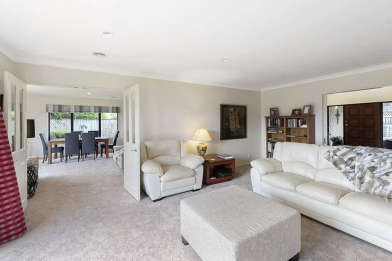 Photo of property in 38 Monarch Place, Paraparaumu Beach, Paraparaumu, 5032