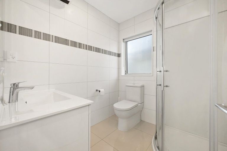 Photo of property in 30 Cassidy Drive, Orewa, 0931