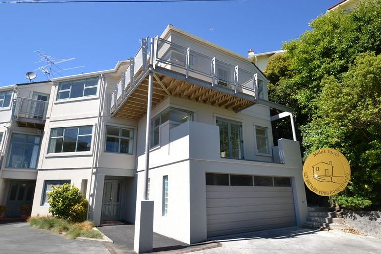 Photo of property in 23u1 Tanera Crescent, Brooklyn, Wellington, 6021