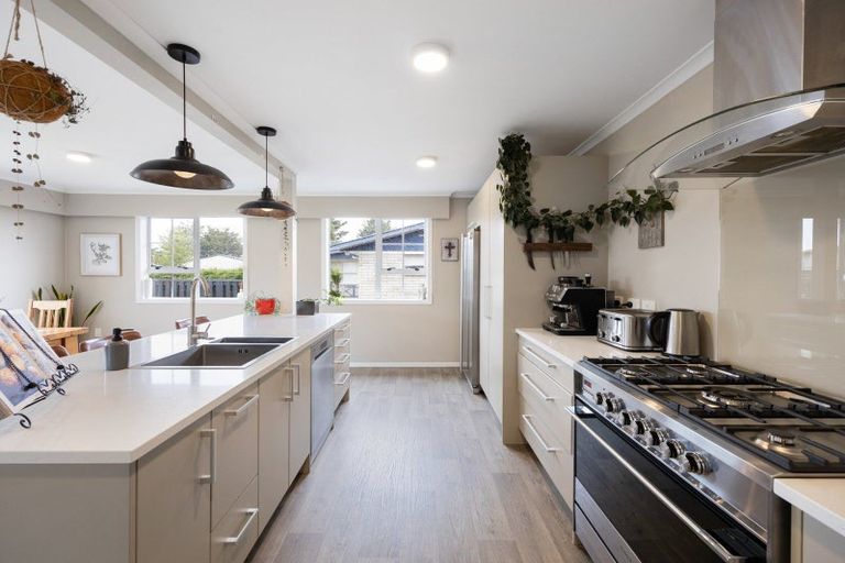 Photo of property in 32 Cecil Street, St Andrews, Hamilton, 3200