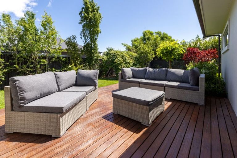 Photo of property in 6 Franklin Drive, Rangiora, 7400