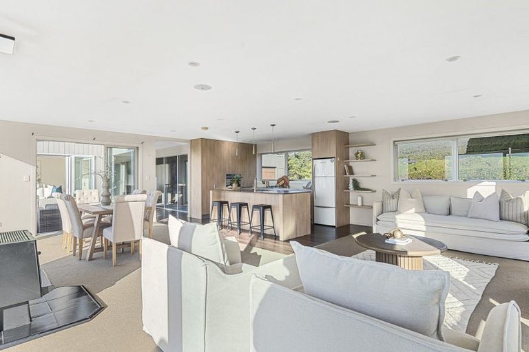 Photo of property in 1089 Plymouth Road, Koru, New Plymouth, 4374