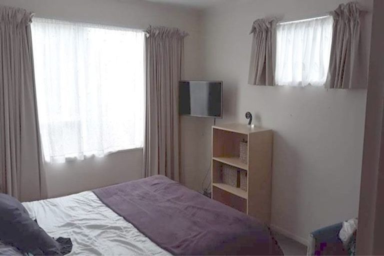 Photo of property in 35a Chorley Grove, Churton Park, Wellington, 6037