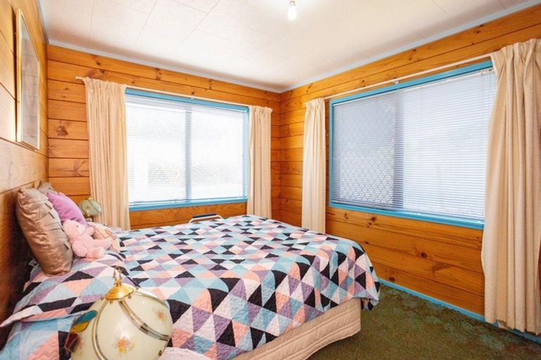 Photo of property in 49 Manuka Street, Castlecliff, Whanganui, 4501