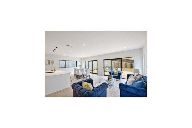 Photo of property in 39 Pacific Heights Road, Orewa, 0931