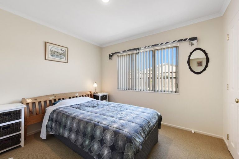 Photo of property in 22 Hollybush Drive, Brightwater, 7022