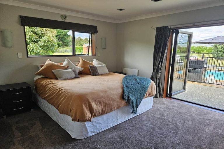 Photo of property in 94 Pohutukawa Drive, Levin, 5571