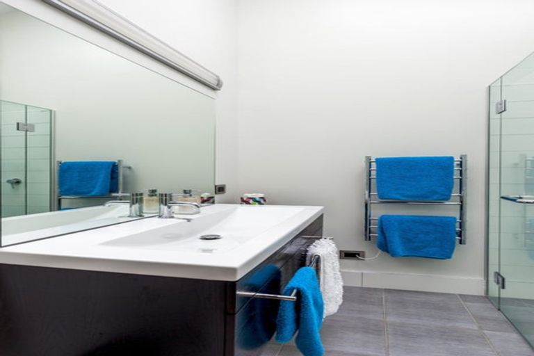 Photo of property in 18 Hei Esplanade, Whitianga, 3510