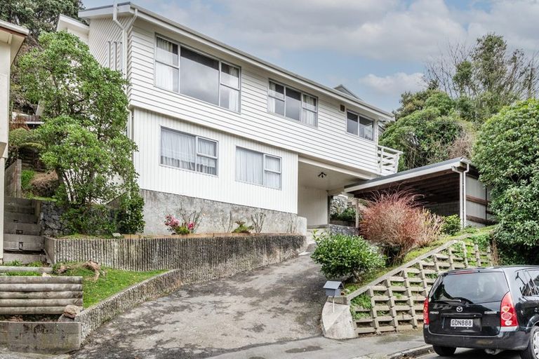 Photo of property in 7 Braemar Terrace, Johnsonville, Wellington, 6037