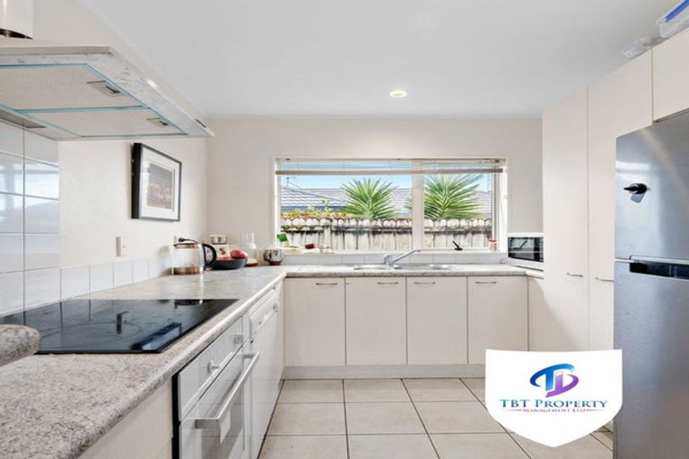Photo of property in 20 Ksenia Drive, Flat Bush, Auckland, 2019