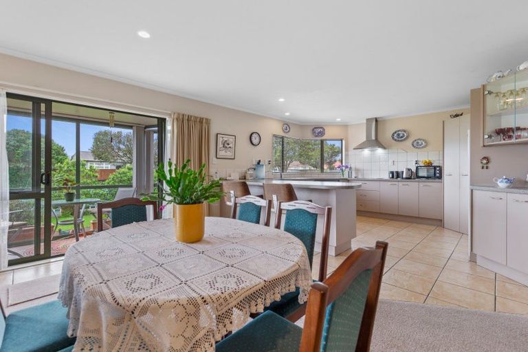 Photo of property in 53 Duke Street, Levin, 5510