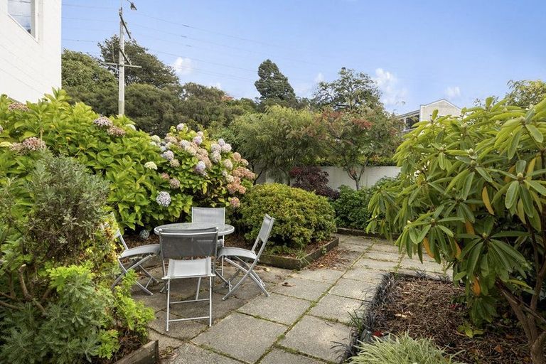 Photo of property in Cargill Court, 2/27 Arthur Street, Dunedin Central, Dunedin, 9016