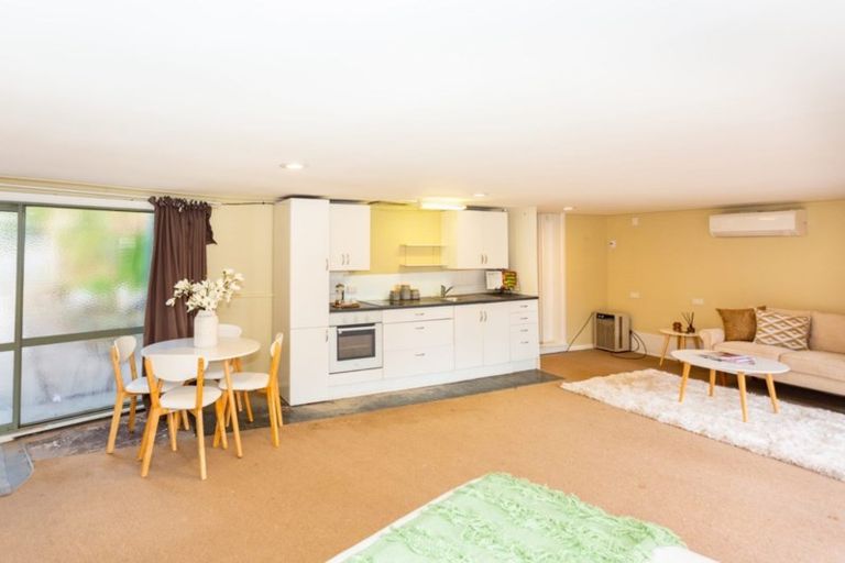 Photo of property in 121 Saint Martins Road, Saint Martins, Christchurch, 8022